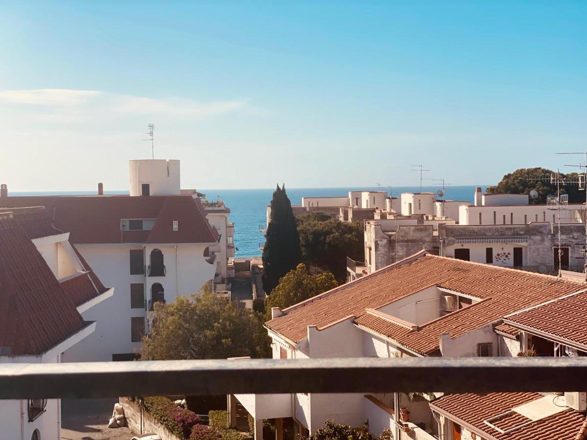 Sea View 2 Bedroom Vacation Apartment Giardini Naxos Exterior photo