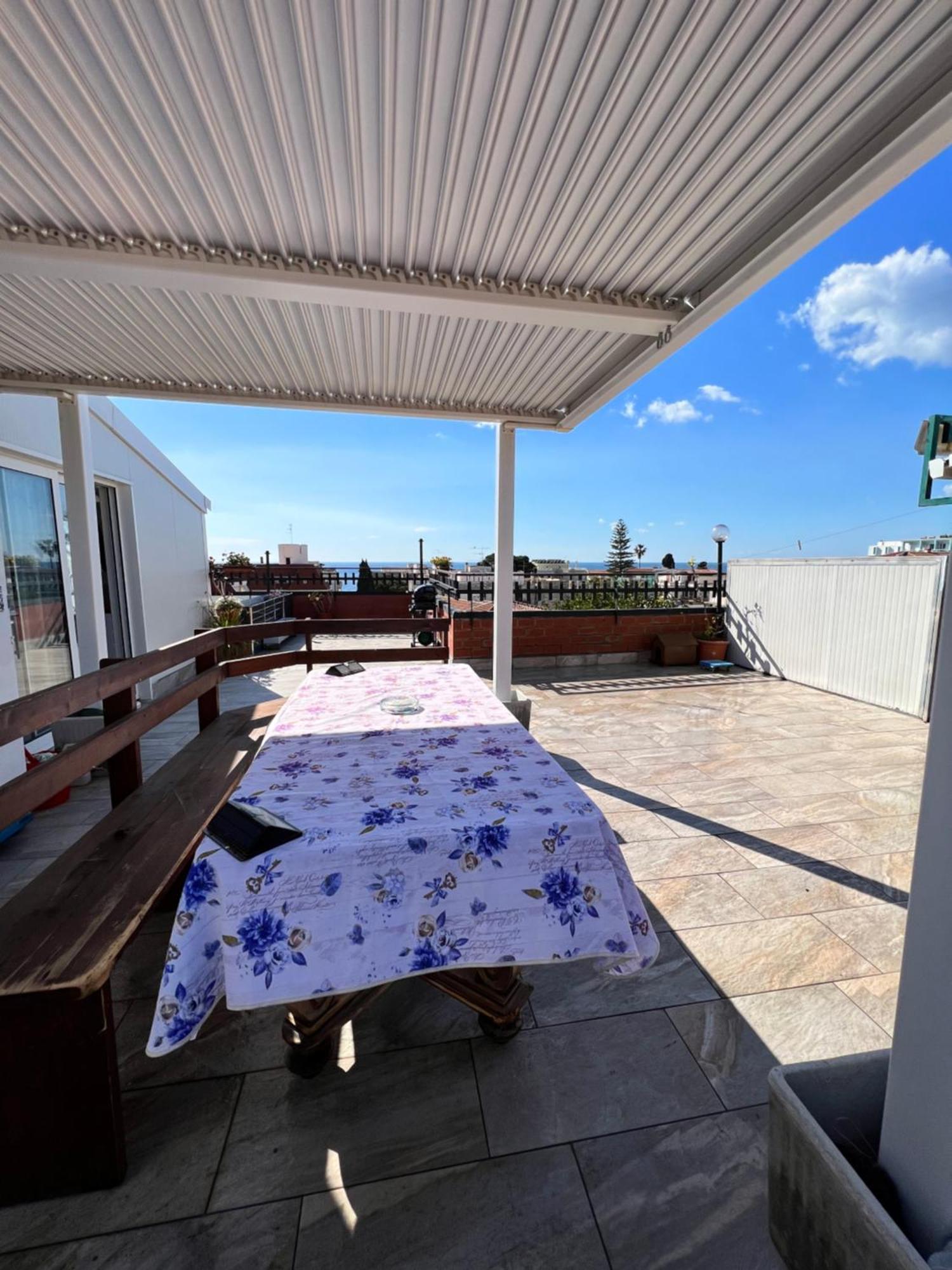 Sea View 2 Bedroom Vacation Apartment Giardini Naxos Exterior photo